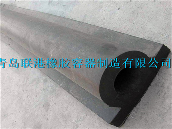 实心橡胶护舷