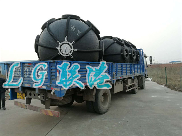 船用靠球 船用护舷 充气碰垫带护套 厂家直销 价格优惠